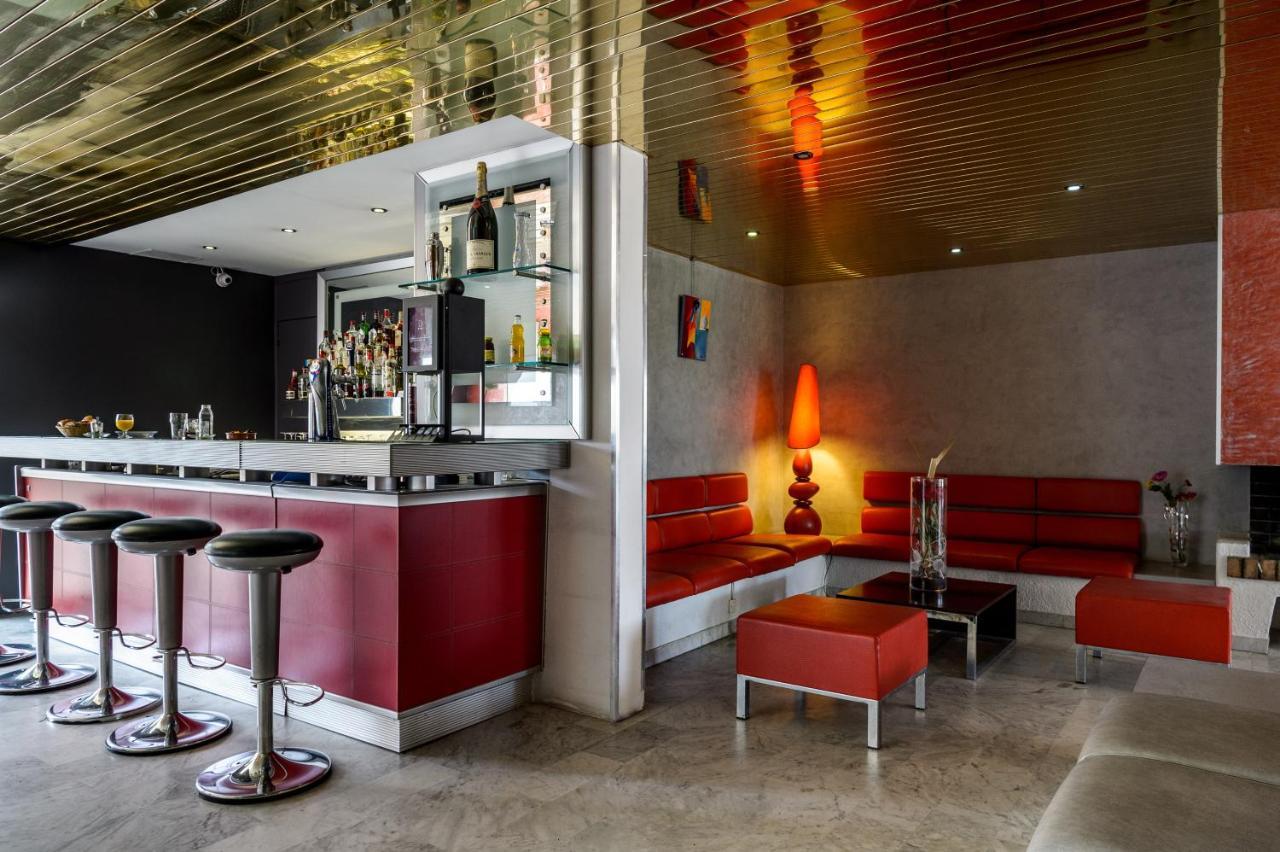 Hotel Saint Roch Martigues Exterior photo