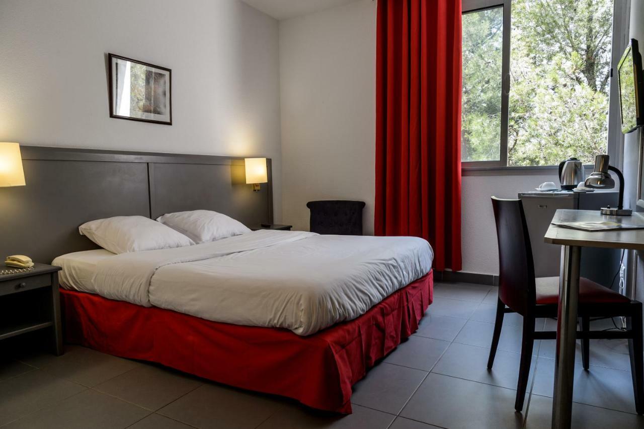 Hotel Saint Roch Martigues Exterior photo