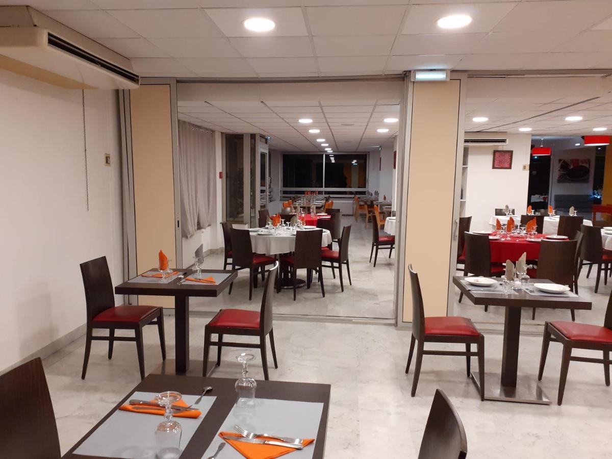 Hotel Saint Roch Martigues Exterior photo