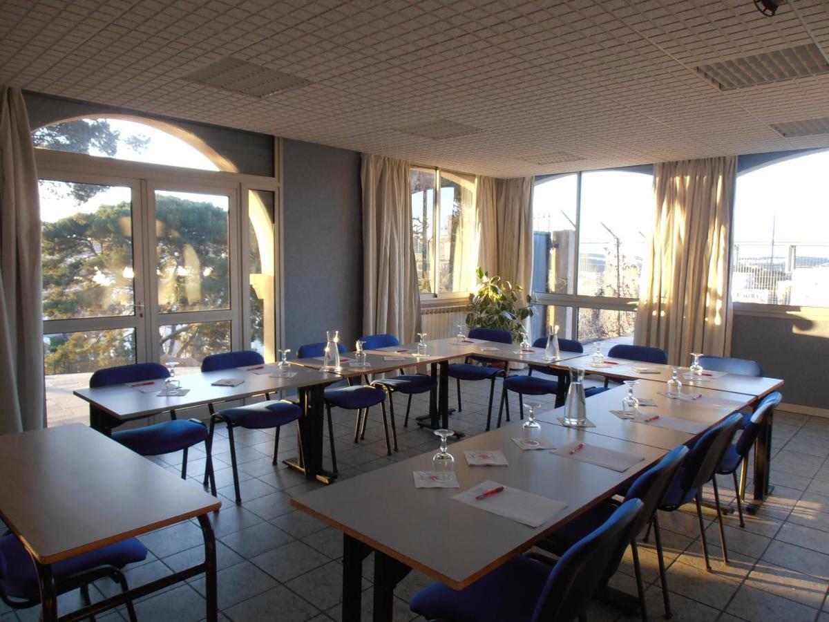 Hotel Saint Roch Martigues Exterior photo