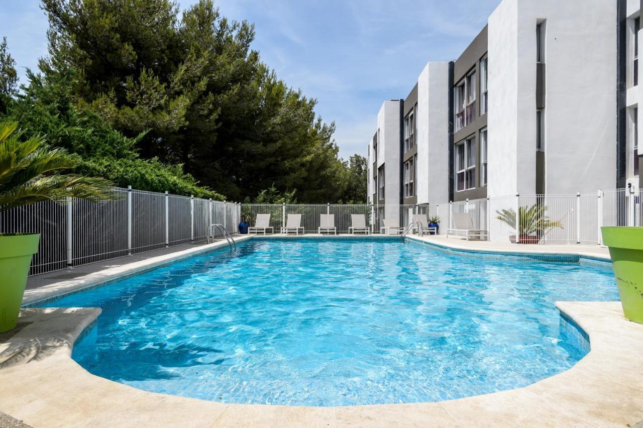 Hotel Saint Roch Martigues Exterior photo